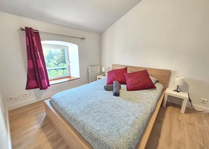 아파트 La Pomerelle #terrasse#garage Ludesse